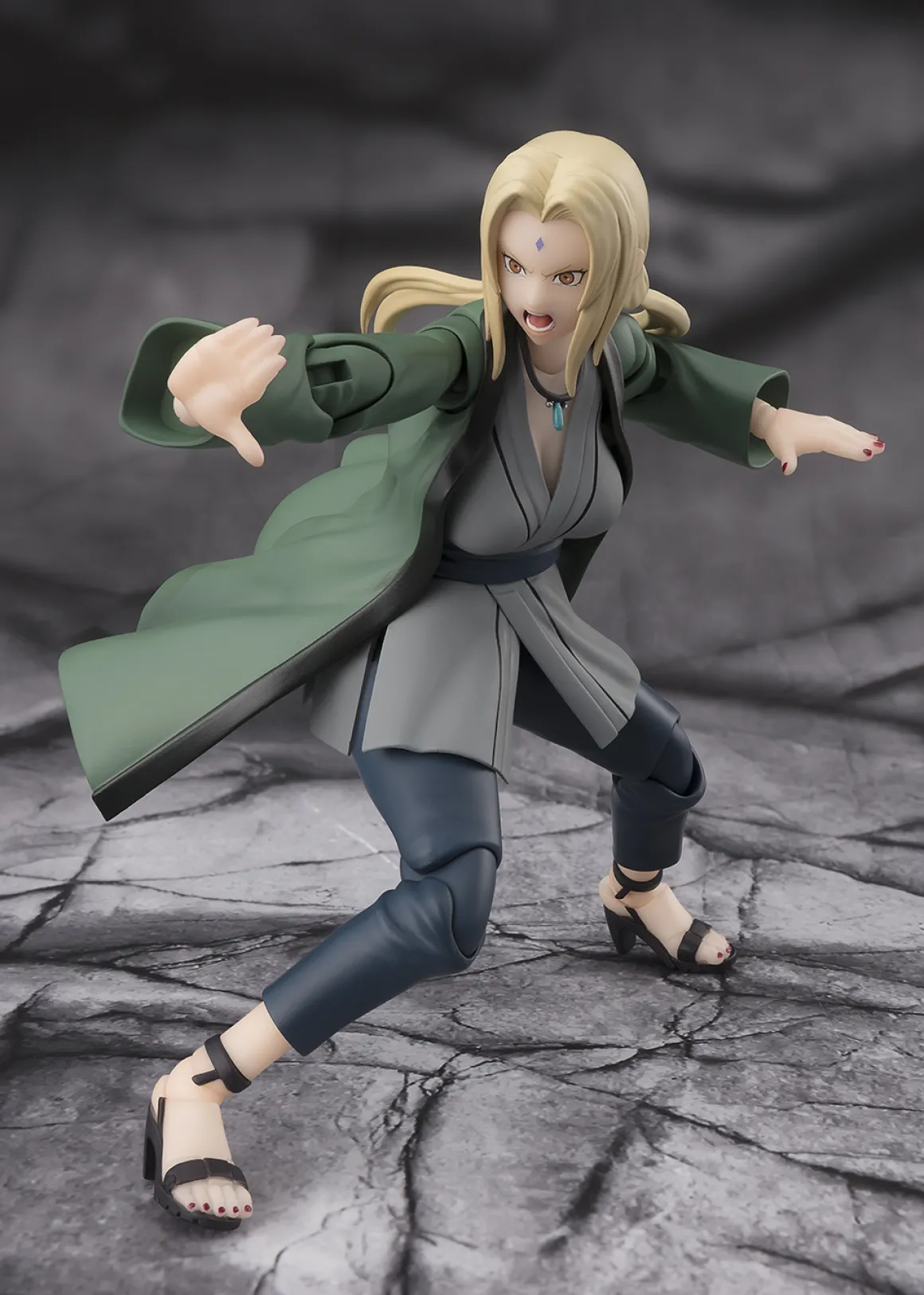 Naruto - Tsunade S.H.Figuarts Figure (The Legendary Medical Ninja Ver.)