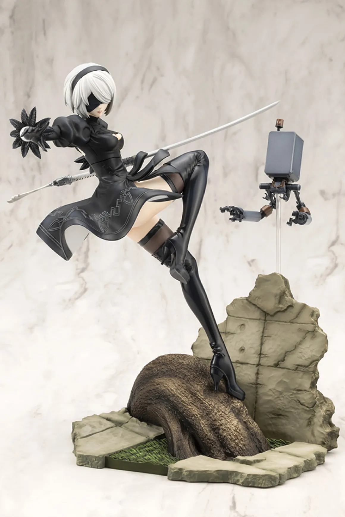 NieR:Automata Ver1.1a - 2B ARTFX J 1/8 Scale Figure